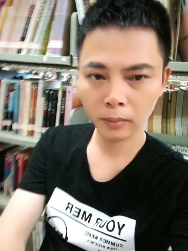 青青子衿的第一张照片--深圳交友中心