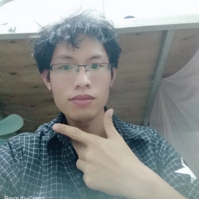 右边的第一张照片--深圳交友中心